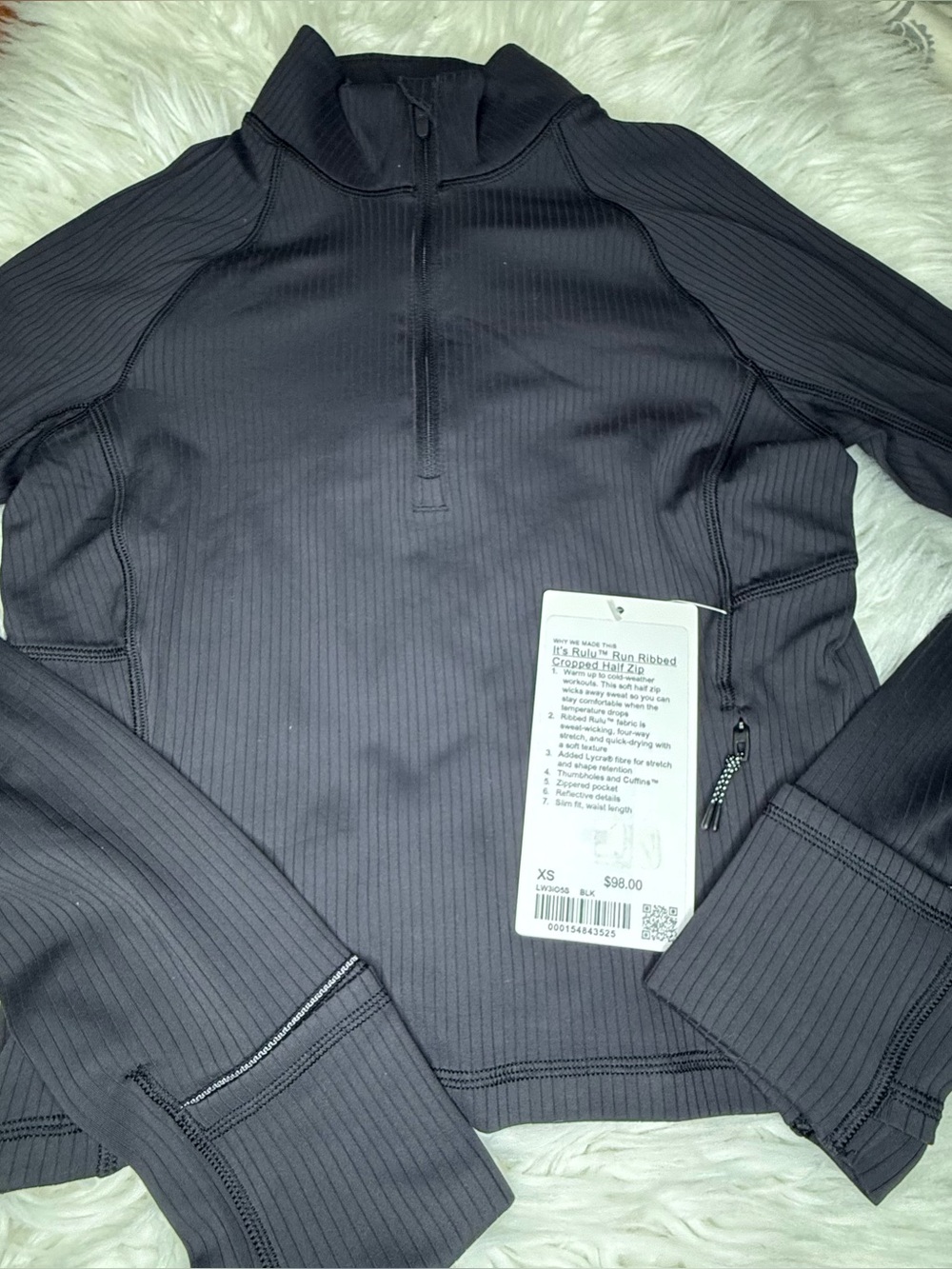Lululemon Sz Xs It's Rulu Run black
Cropped Half Zip